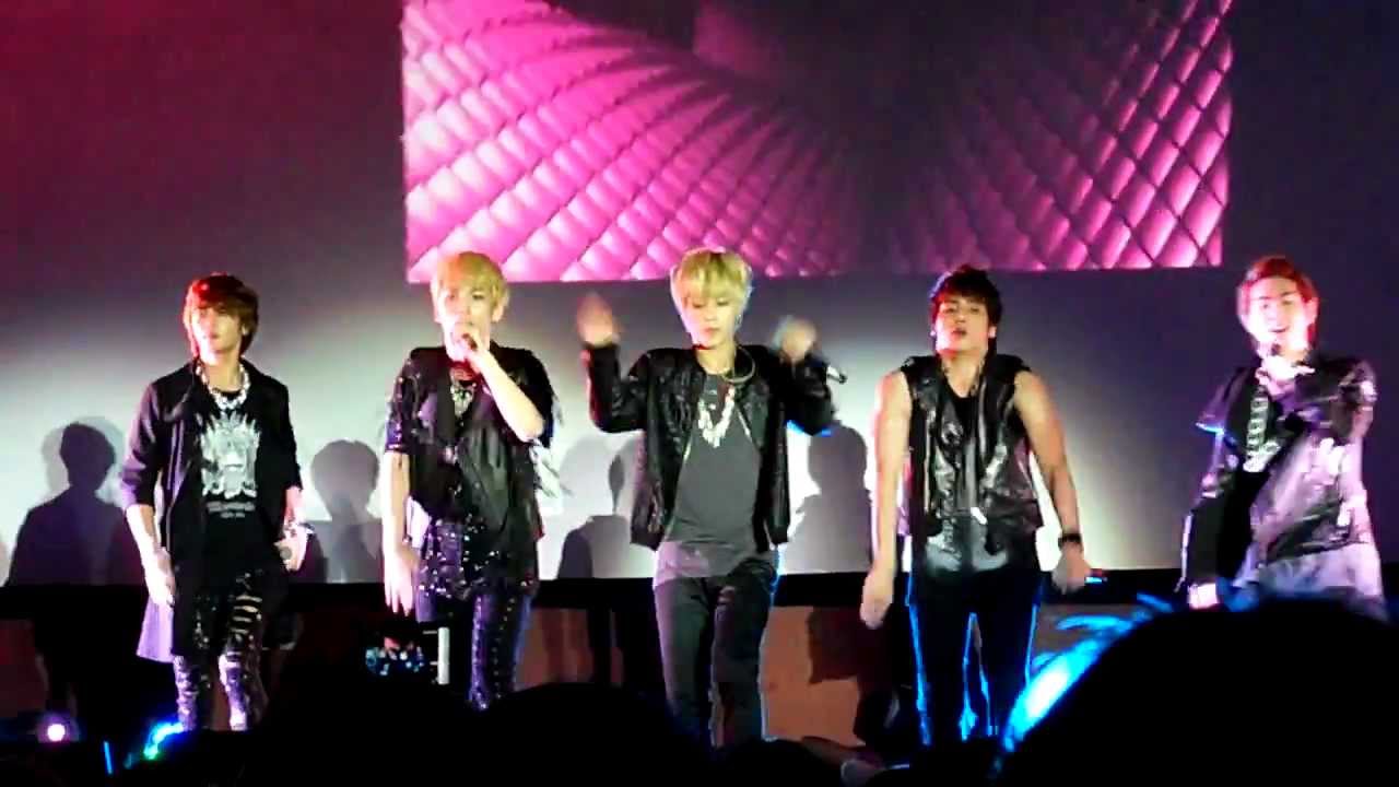 [HD] SHINee (샤이니) - Replay Live in London @ LKFF Odeon 3/11/11