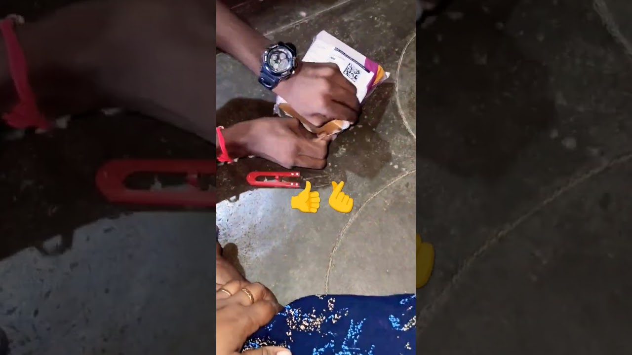 30 wall hook in meesho price 129 rupees only 