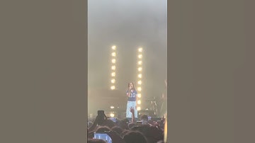 Thumbnail of Did you expect her to be that good?? #wholesome #singing #alexwarren