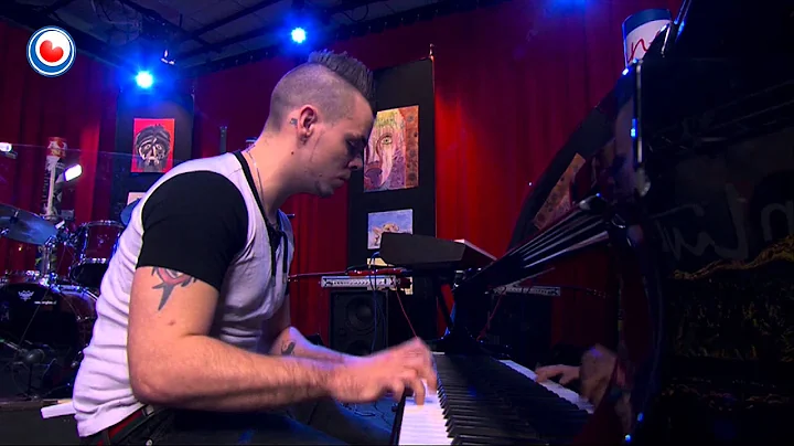 Aron Bouwhuis yn Noardewyn Live Omrop Frysln
