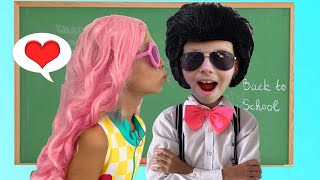 Alice y su amigo Johnny en la escuela -  PRIMER AMOR EN LA ESCUELA! by Alice Princesa 478,241 views 1 year ago 4 minutes, 39 seconds