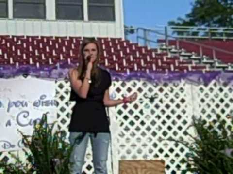 Ainsley Ray Tolbert singing Taylor Swift