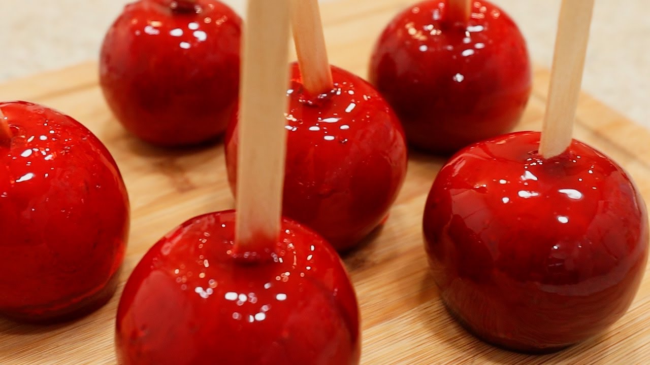 AGORA VOCÊ VAI CONSEGUIR FAZER MAÇÃ DO AMOR NA SUA CASA! FÁCIL! CROCANTE! DELICIOSA! Isamara Amâncio