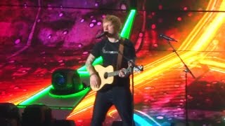 Ed Sheeran - Nancy Mulligan, live at AccorHotels Arena (Paris) 06/04/2017