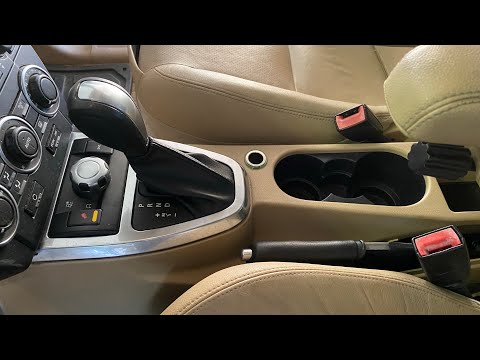 How to remove and install the shifting tower on a Land Rover. Step by Step Tutorial. Episode 46.