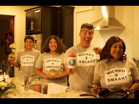 HOW TO MAKE A FLUFFERNUTTER (FLUFFAHNUTTAH) SANDWICH!