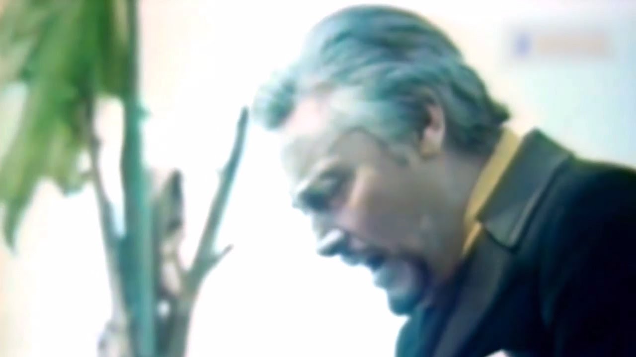 Mario del Monaco - Dicitencello Vuje