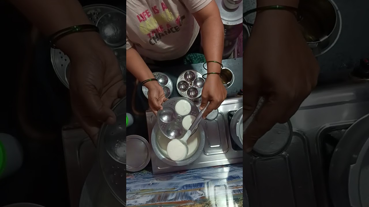 Ration tandalachi ani udid dalichi idli 