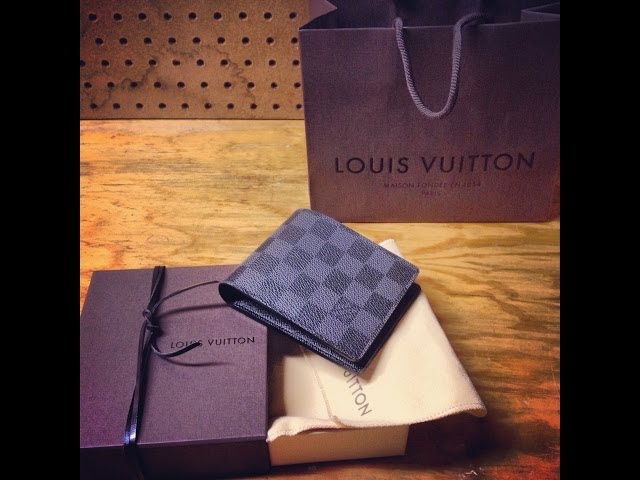 Louis Vuitton Monogram Reporter - Amazing Condition - One Savvy Design  Luxury Consignment