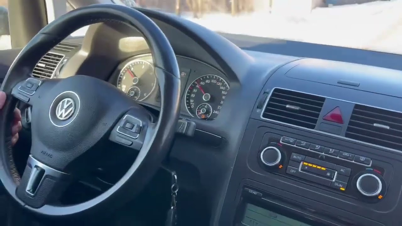 Volkswagen Touran - Тест-драйв авто.