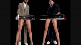 Miniatura de vídeo de "Chromeo - Opening Up"