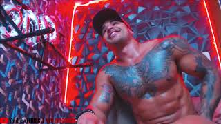 Hot Muscle Sixpack Man Flexing Show Off Kekar Berotot Sixpack Pamer Badan