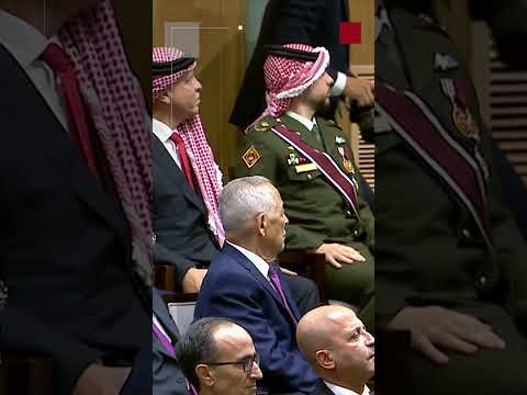 الملك هذه الأرض المباركة ولادة الأحرار والشباب الأردني وأولهم الحسين ابني وابنكم جند لهذا الوطن