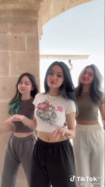 tik tok goyang santai cewek cantik!!