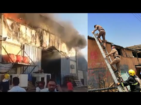 شاهد لحظة اندلاع حريق فى6 مخازن تجارية بحي الحرفيين بالنجف الاشرف