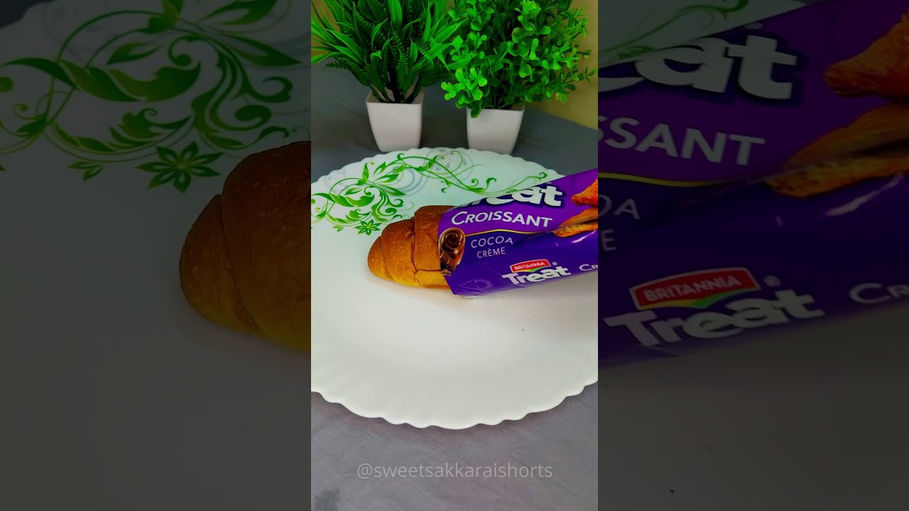 Britannia Treat Croissant Cocoa Crème Roll🥐🥐🥐 