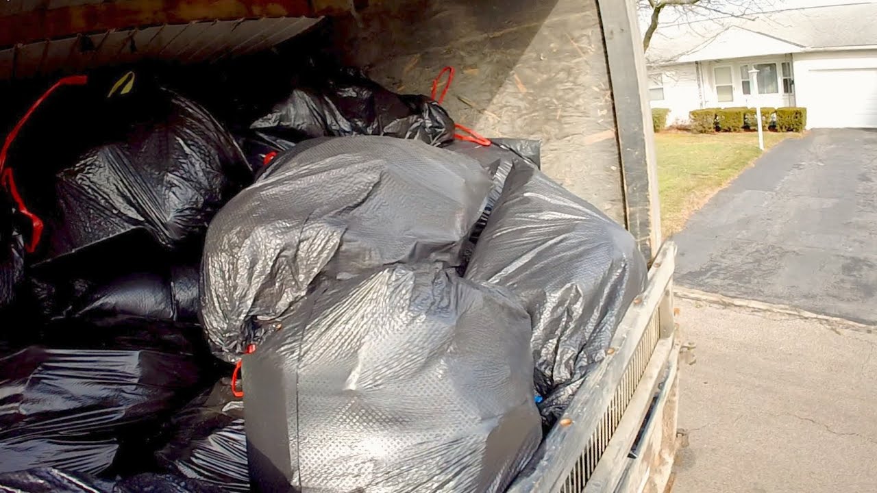 Trash Truck FILLED TO THE BRIM!