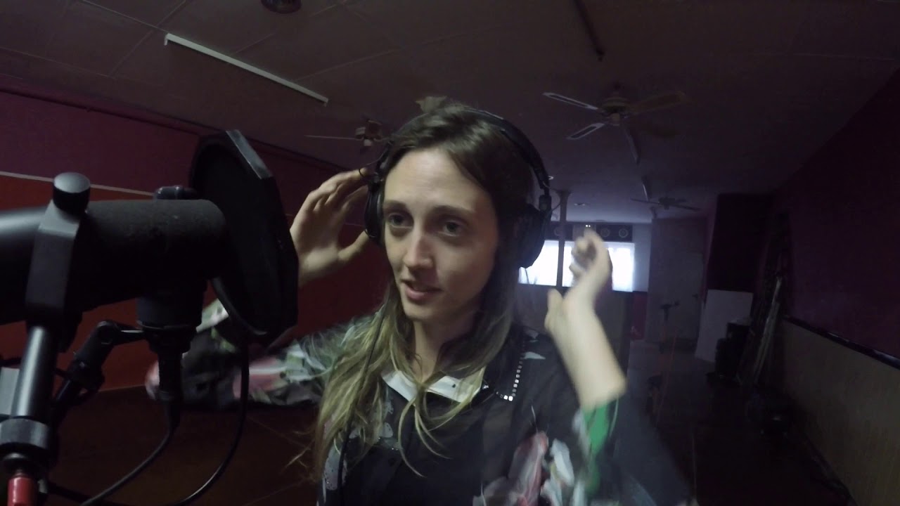 El Quinto Carajillo - Beberé (Videoclip Oficial)