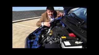 Quick Clips: 2012 Toyota Yaris 3-Door Review