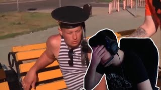 EASY (EASYGOGAME) смотрит видосы