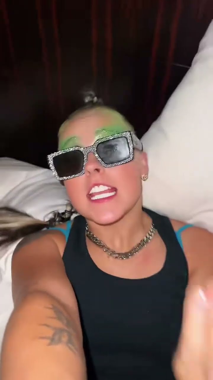 Stream my new song BALANCE BABY ? #itsjojosiwa #shorts
