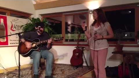 Jon Shain/Beth Wimmer "Cut Out Bin" live @Landhaus Jenaz, S