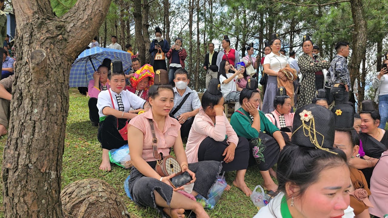 CHỒNG CŨ GẶP VỢ CŨ CHO TIỀN,VÀ MUỐN QUAY LẠI VỚI NHAU ,NÊN VỢ CŨ KO MUỐN NHẬN,ANH DŨNG ĐỒNG VIÊN