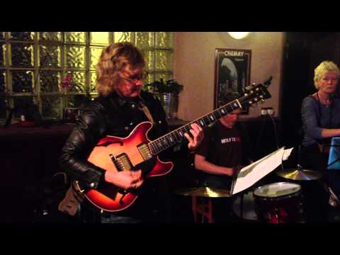 Sheryl Bailey Deirdre Cartwight Road Song