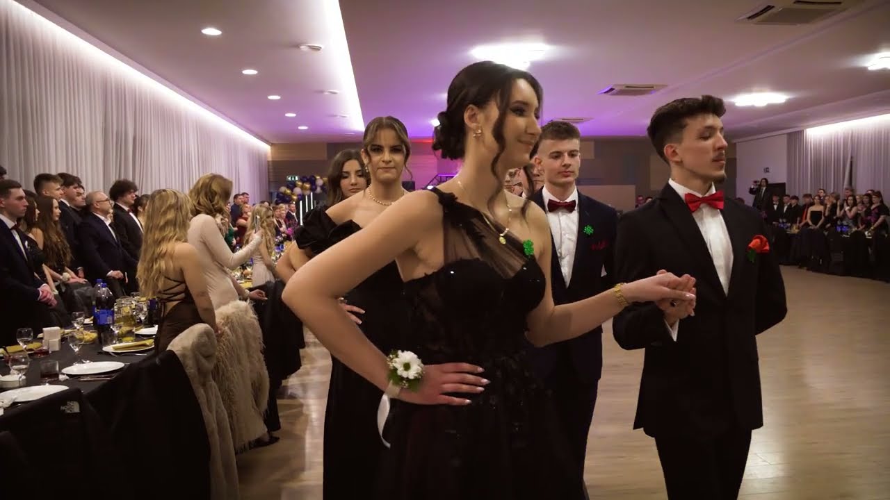 Polonez na studniówce w Zespole Szkół Rolniczych w Środzie Wielkopolskiej - 2025/2026