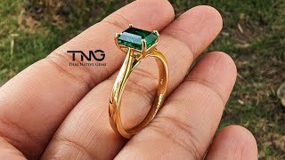 GIA Certified 1.22 carat Zambian Top Vivid Green Emerald Solitaire Ring in 18K Yellow Gold