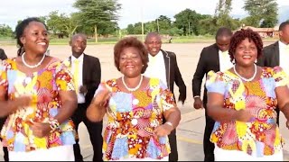 SIKU ZILE Mamajusi Choir