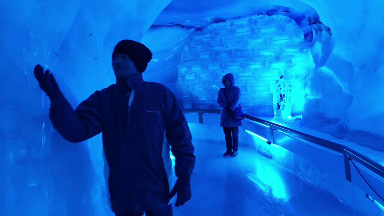 I Enjoy Travel! Switzerland [TITLIS GLACIER CAVE @2,030m (10,623 ft) above sea level]