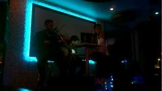 Akşamüstü - Bahça Duvarından Aştım
