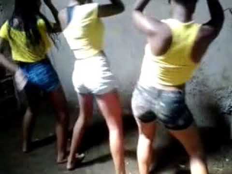 Meninas dançando (Nina, gaby & nega) - YouTube