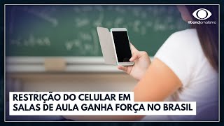 Restrição do celular em salas de aula ganha força no Brasil | Jornal da Band
