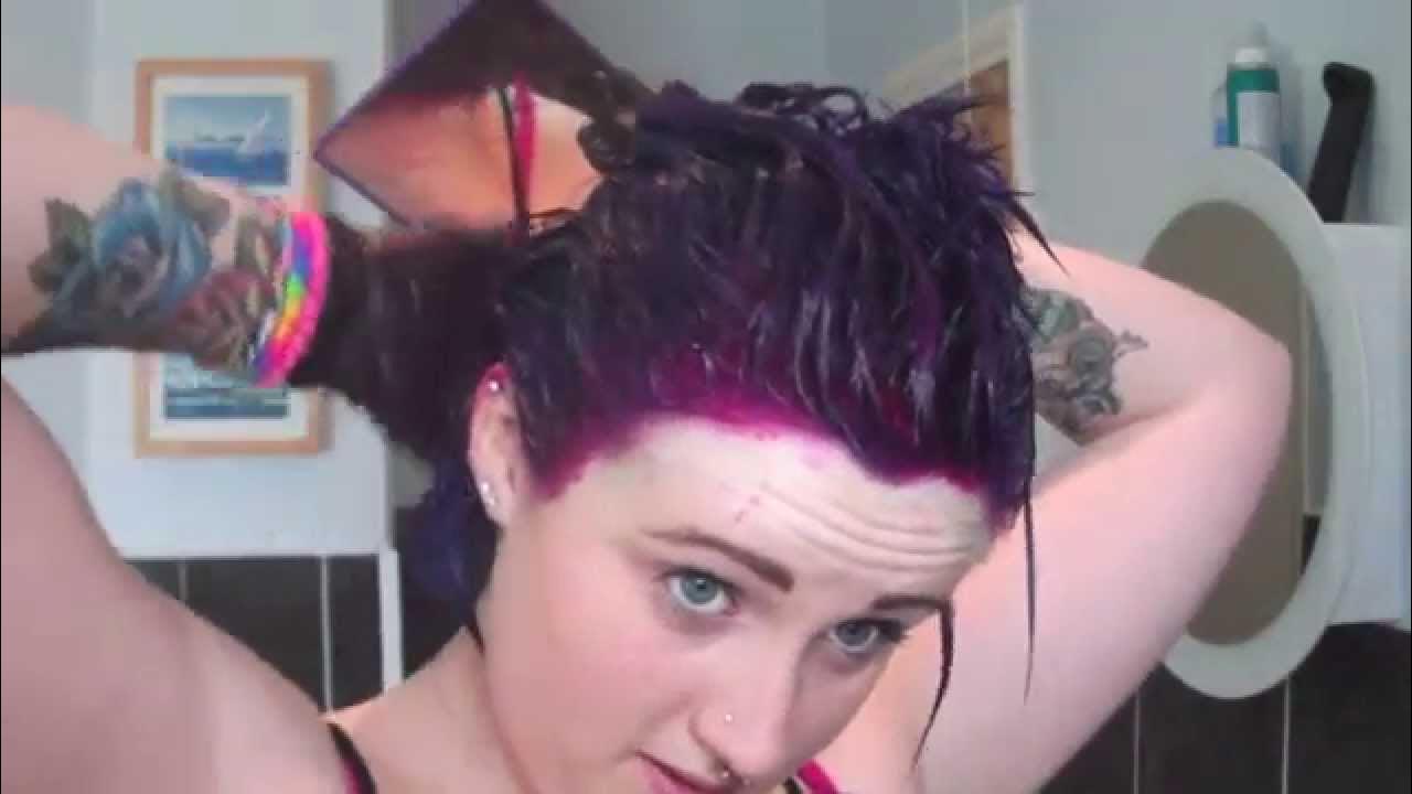 Dying My Hair Dark Purple. - YouTube