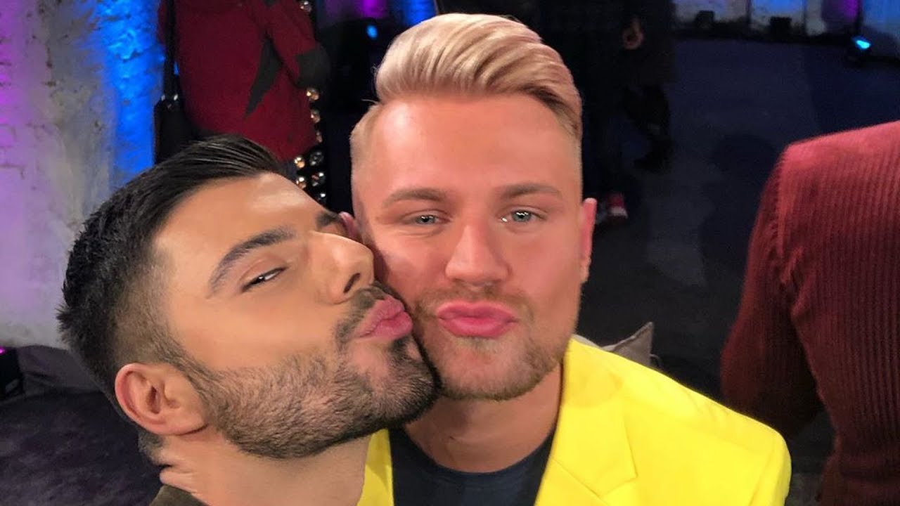 Seit wenigen Augenblicken ist bekannt: Aaron Koenigs zieht heute Abend nachträglich in den Promi Big