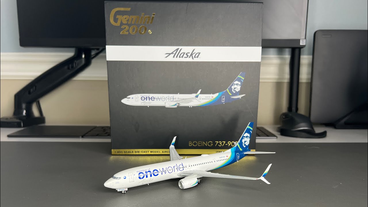 Gemini Jets 1:200 Boeing 737-900ER Alaska Oneworld Livery Unboxing