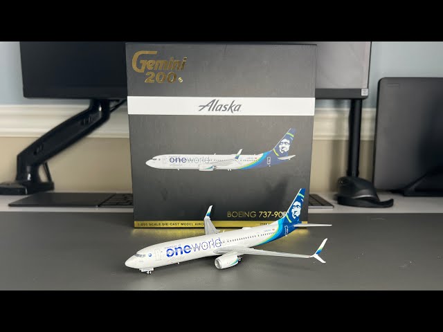 Gemini Jets 1:200 Boeing 737-900ER Alaska Oneworld Livery Unboxing