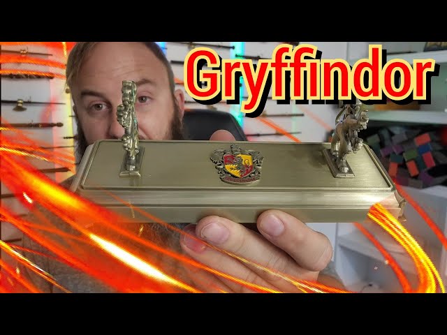 Support De Baguette Gryffondor – The Noble Collection – Doré 20 Cm – Officiel Harry Potter – Cadeau Fan