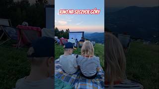 Kino na szczycie góry? 🎬⛰️ Tak wygląda letni wieczór na Czantorii