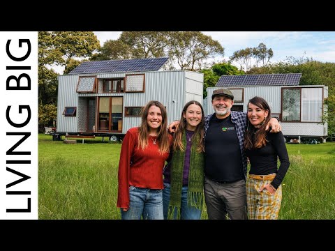 Video: Arkitekter Design menneskelige hjem med familiepups i tankene