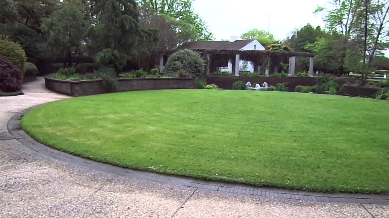 Ceremony Site-Circular Lawn