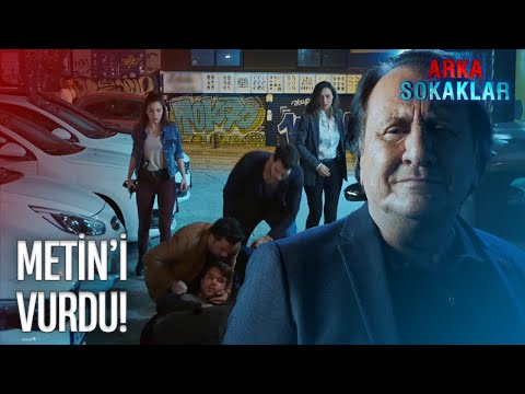 Hüsnü Kontrolden Çıkan Oğlu Metin'i Vuruyor! | Arka Sokaklar 644. Bölüm