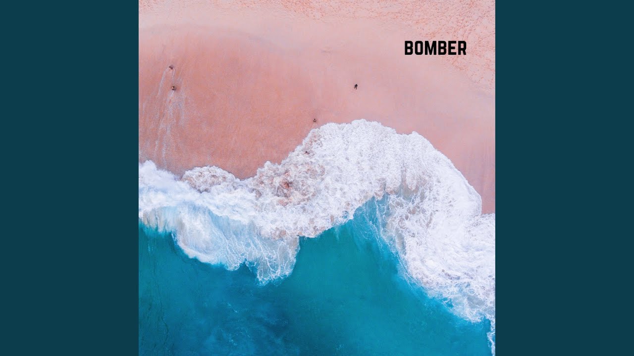 Watch bomber on YouTube Watch bomber on YouTube