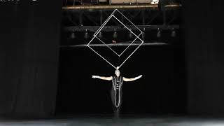 RubyLemon Entertainment - LXR Cube Juggling Act