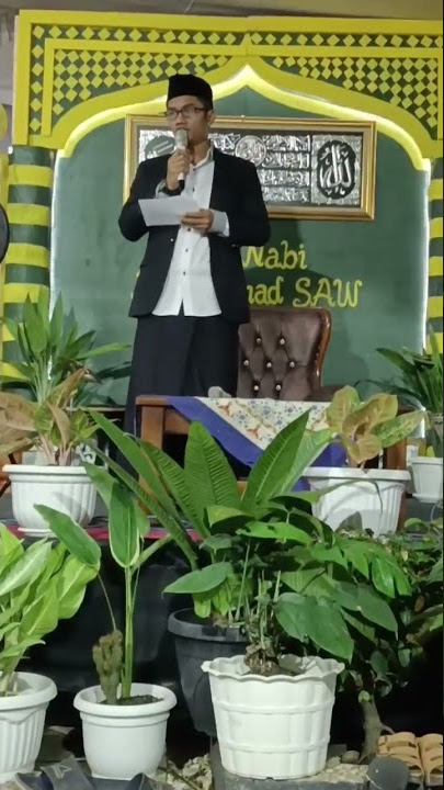 pembawa acara Maulid Nabi Saw Madrasah Baitul Mu'min
