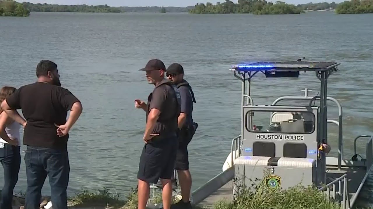 Body found in search for teen who went missing after boat capsized in ...