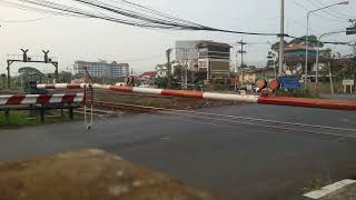 ขบวน 135 กรุงเทพ - อุบลราชธานี รถจักรดีเซลไฟฟ้า Alsthom(ALS) 4116