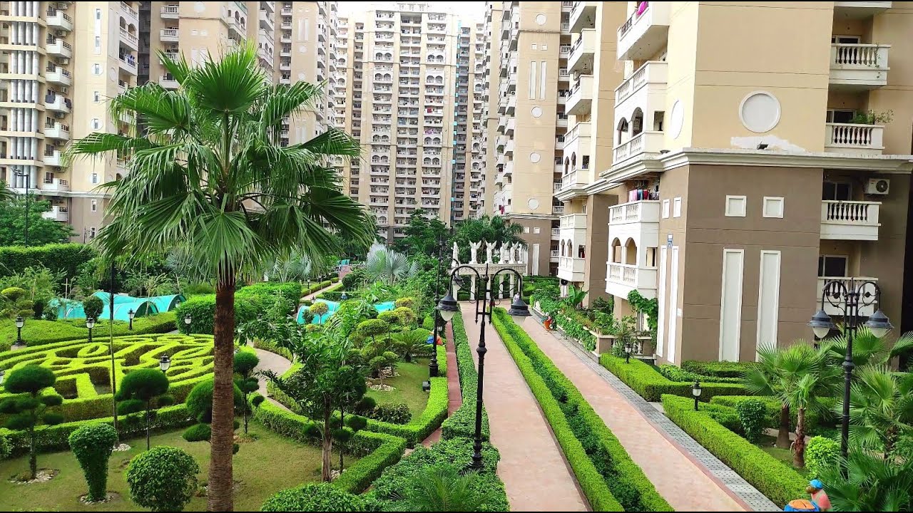 Premium & A Dreamland Project,Royal City at Sector Chi-5,Greater Noida Part-1.